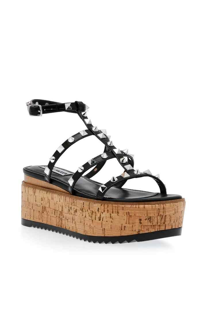 Clovis Black Wedges