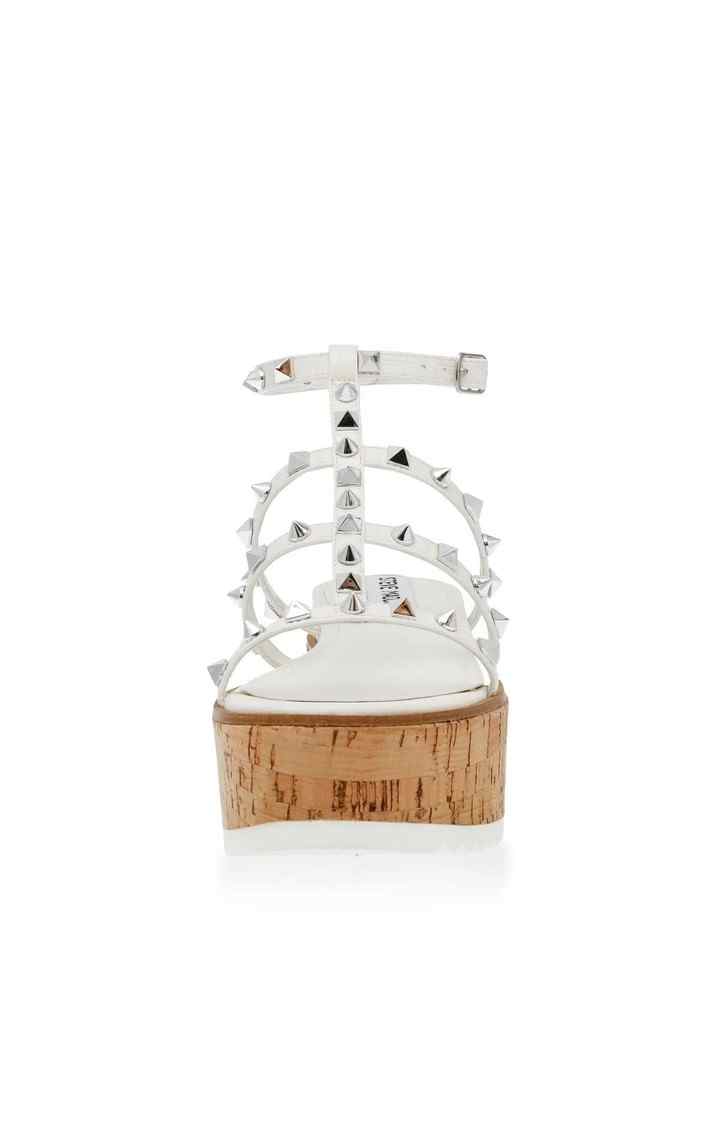 Clovis White Wedges