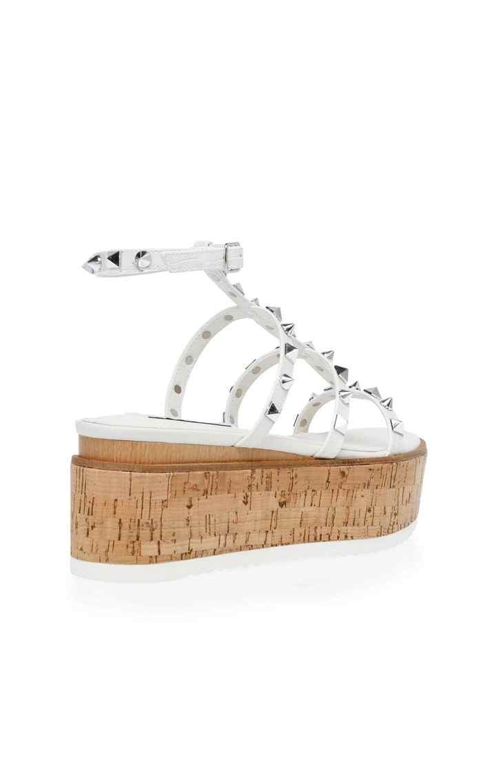 Clovis White Wedges