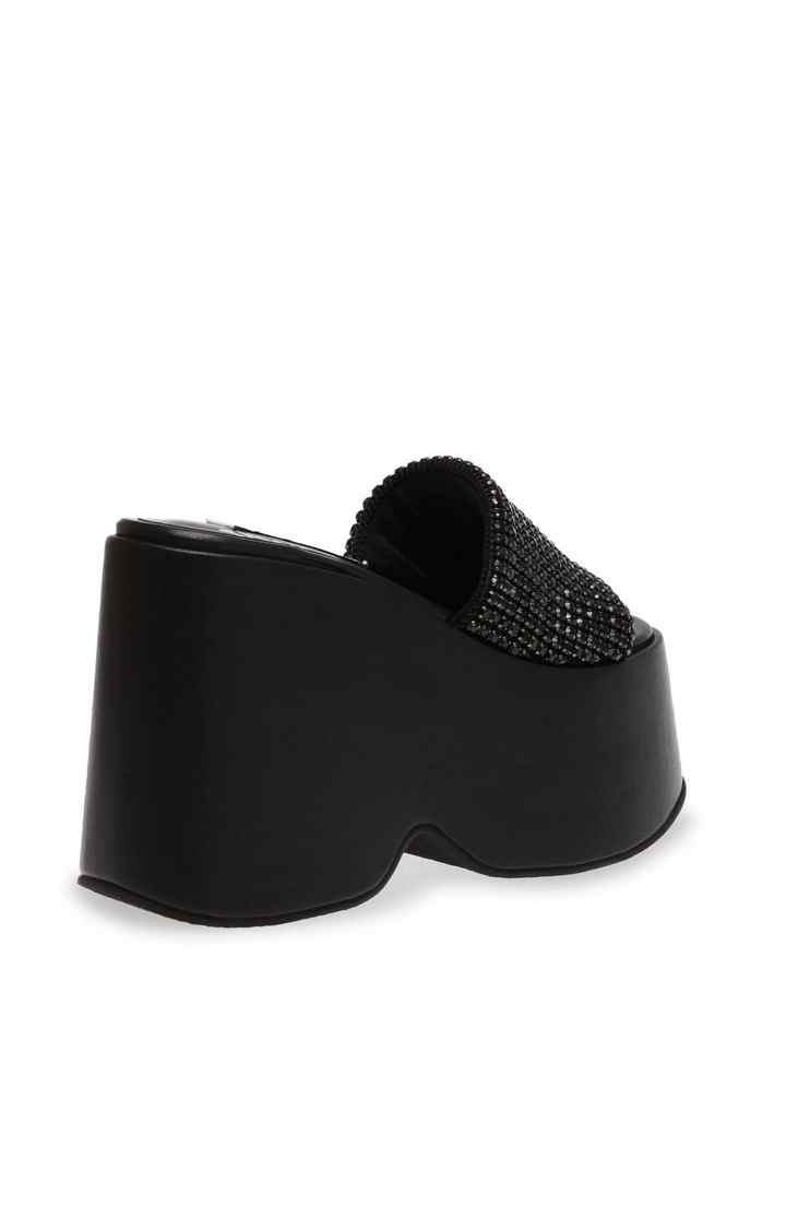 Glow-Up Black Wedges