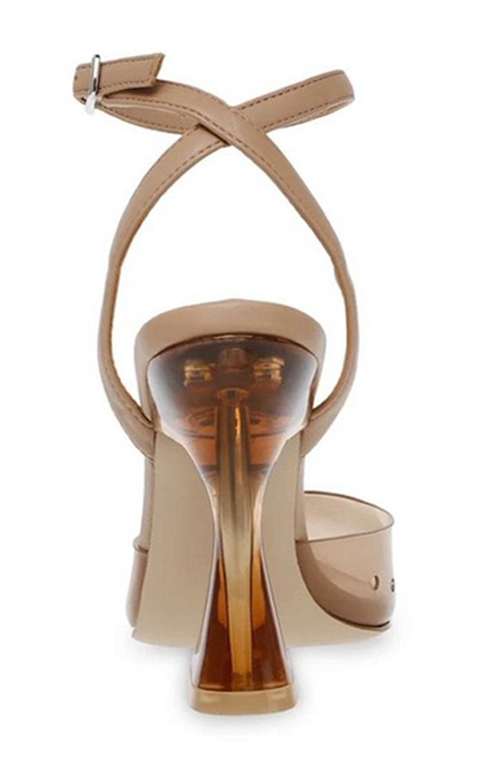 Zestful Brown Pumps
