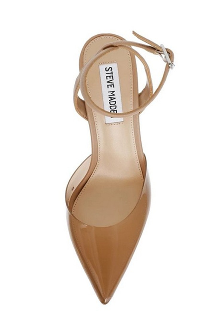 Zestful Brown Pumps