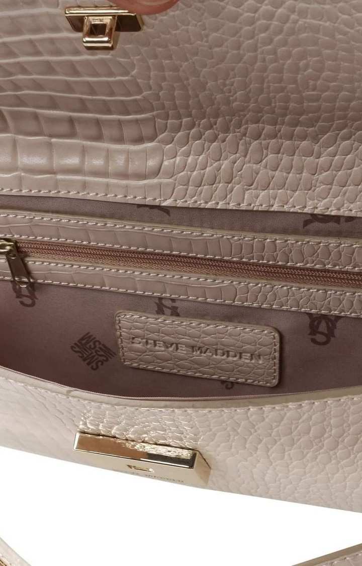 Bcarra White Handbags