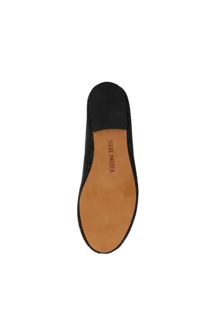 Bellamie-R Black Closed Flats & Ballerinas