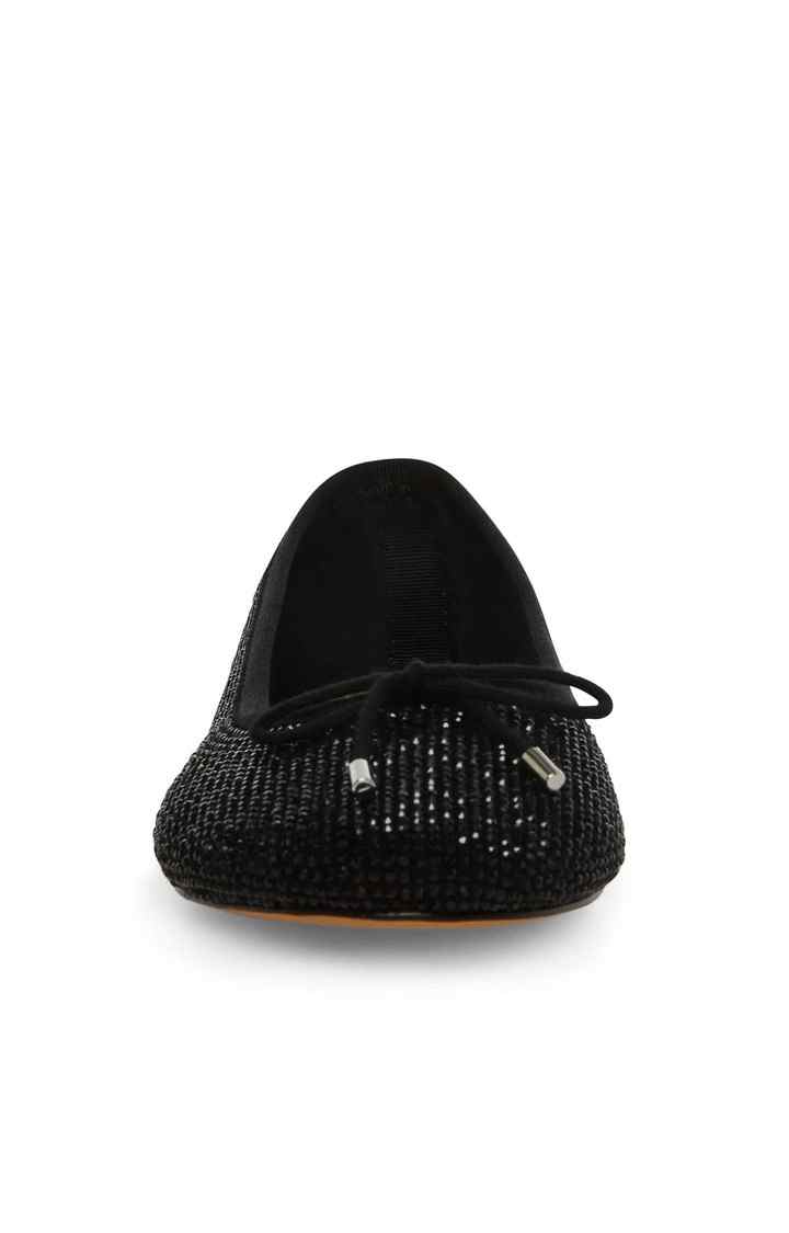 Bellamie-R Black Closed Flats & Ballerinas