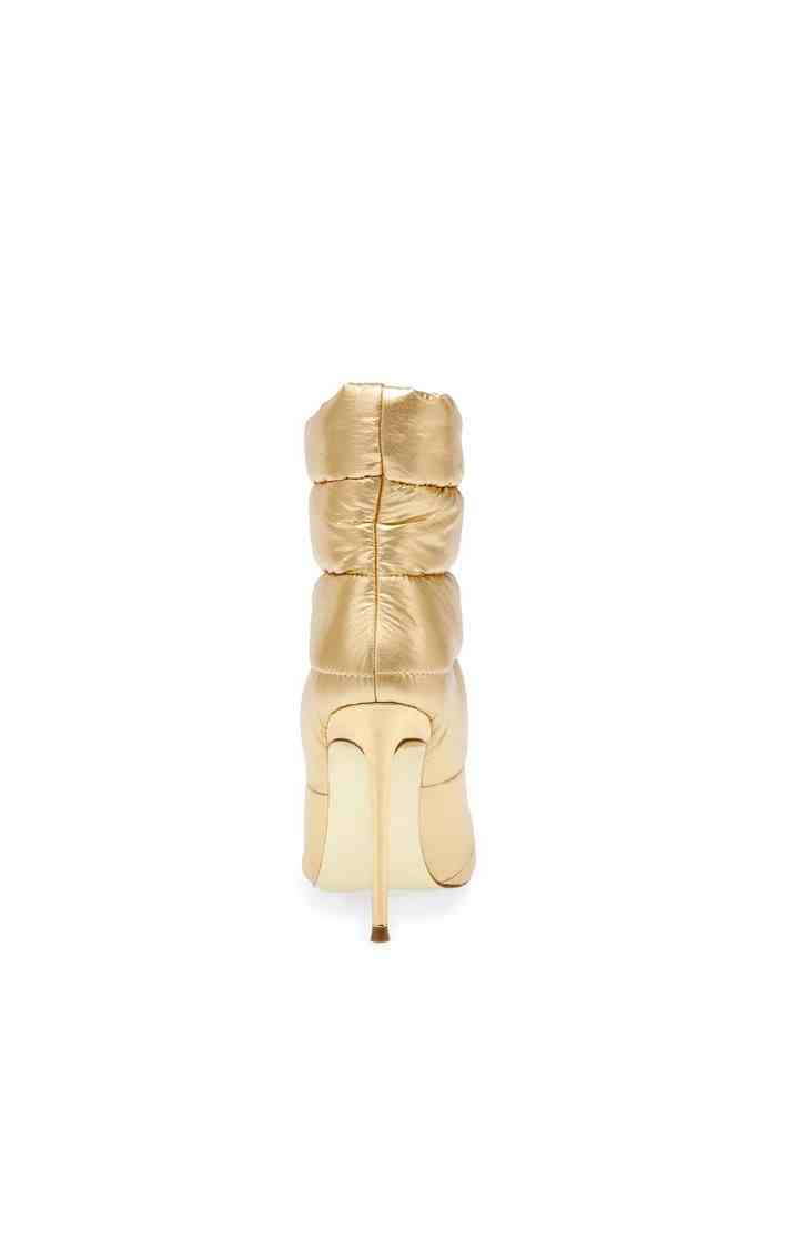 Cloak Gold Boots