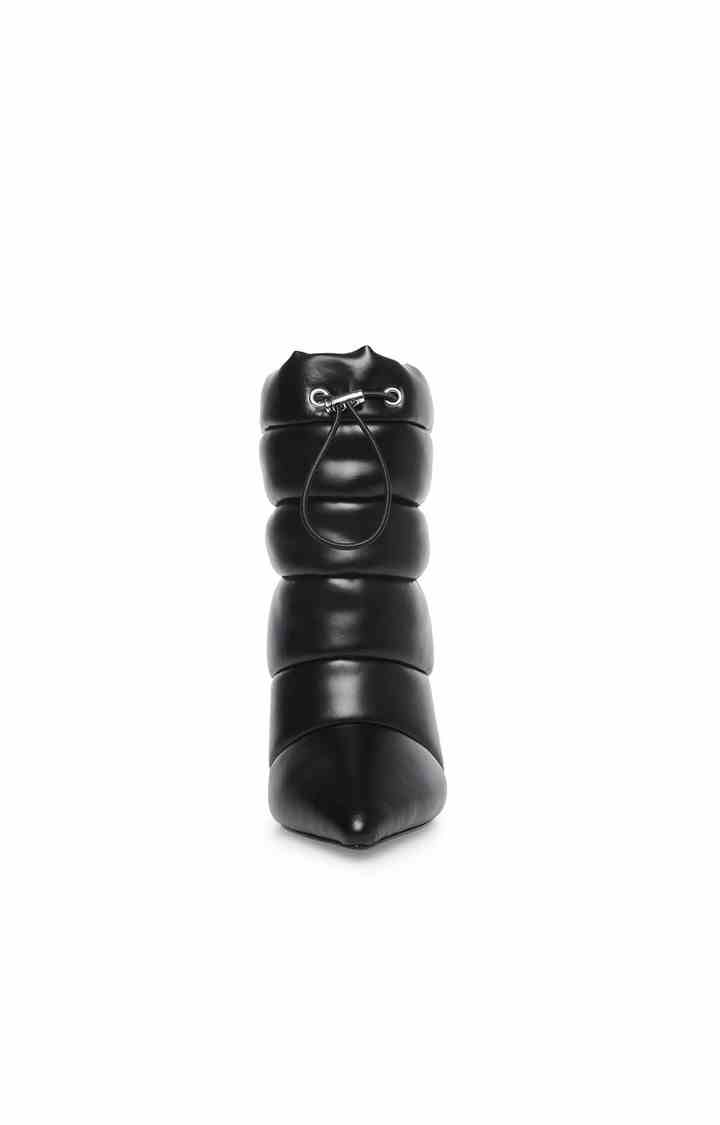 Cloak Black Boots