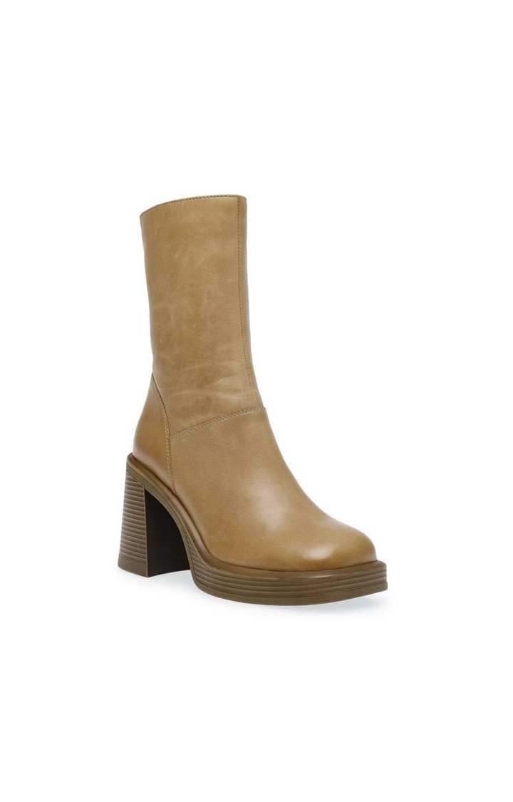 Finite Brown Boots
