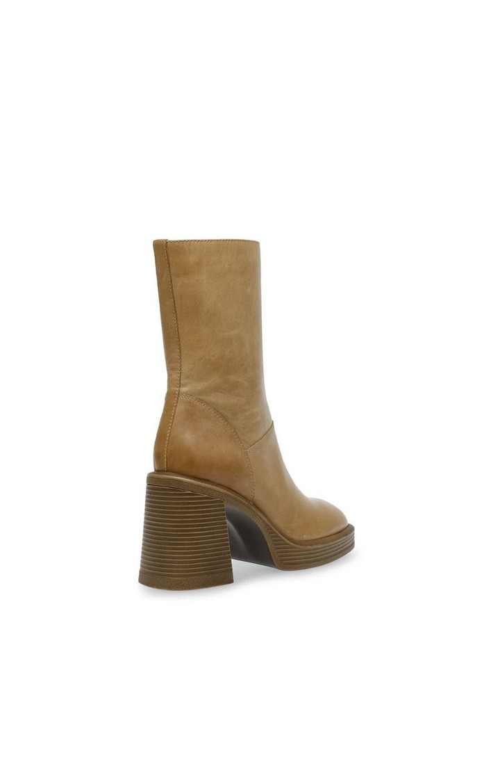 Finite Brown Boots