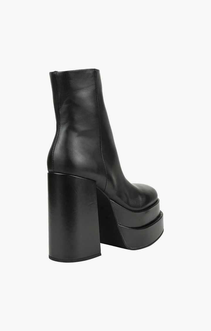 Cobra Black Boots