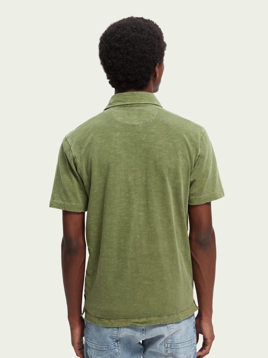https://cdn.fynd.com/v2/falling-surf-7c8bb8/fyprod/wrkr/products/pictures/item/free/original/000000410339459005/hhYrYPTw0-410339459005_4.jpg