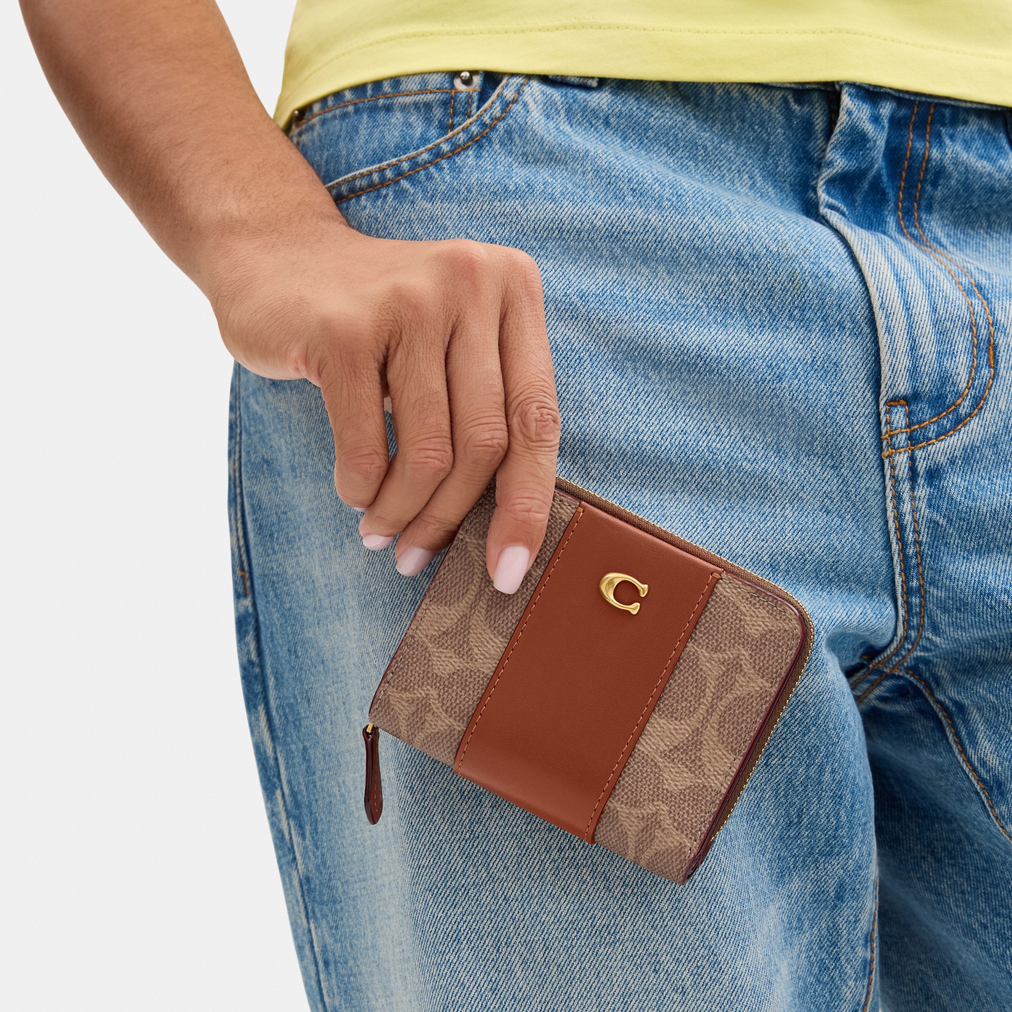 Essential Billfold Wallet In Colorblock Signature Canvas