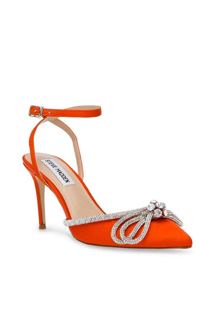 Leiaa Orange Pumps