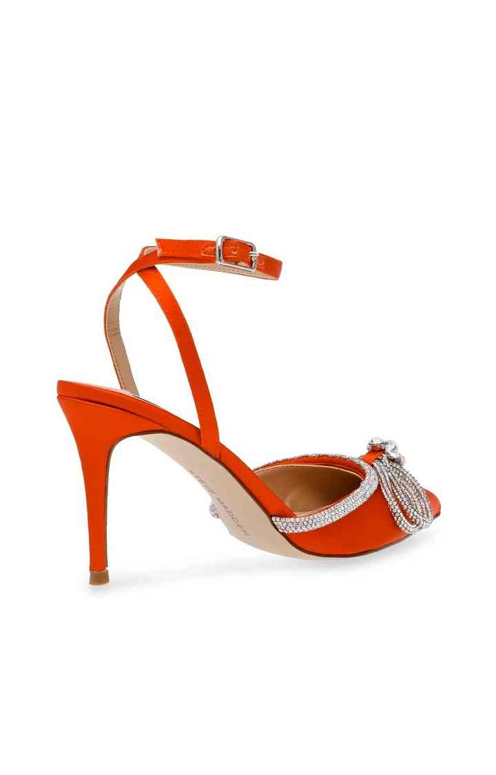 Leiaa Orange Pumps