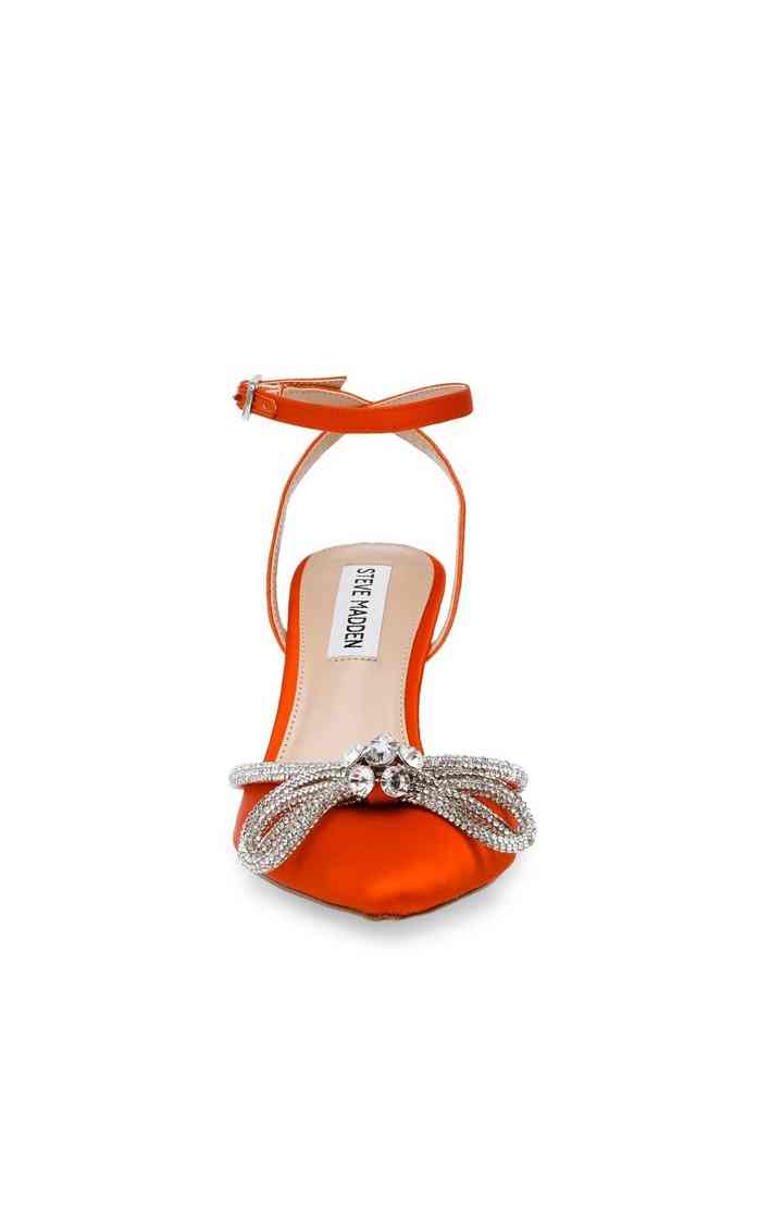 Leiaa Orange Pumps