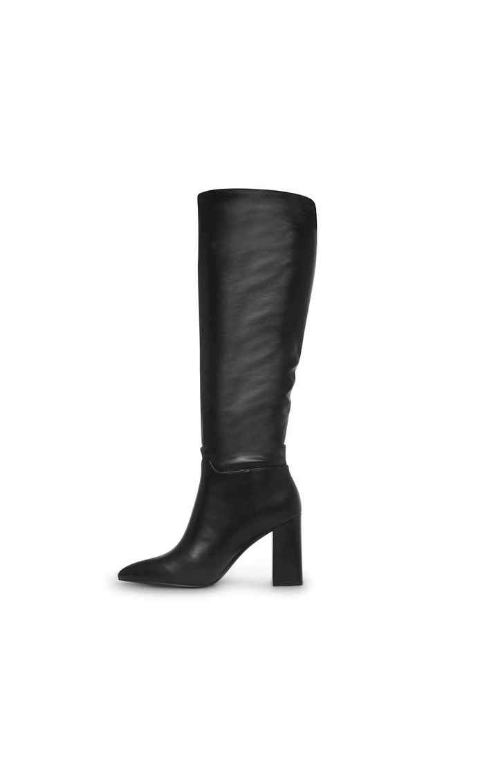 Fairfield Black Boots