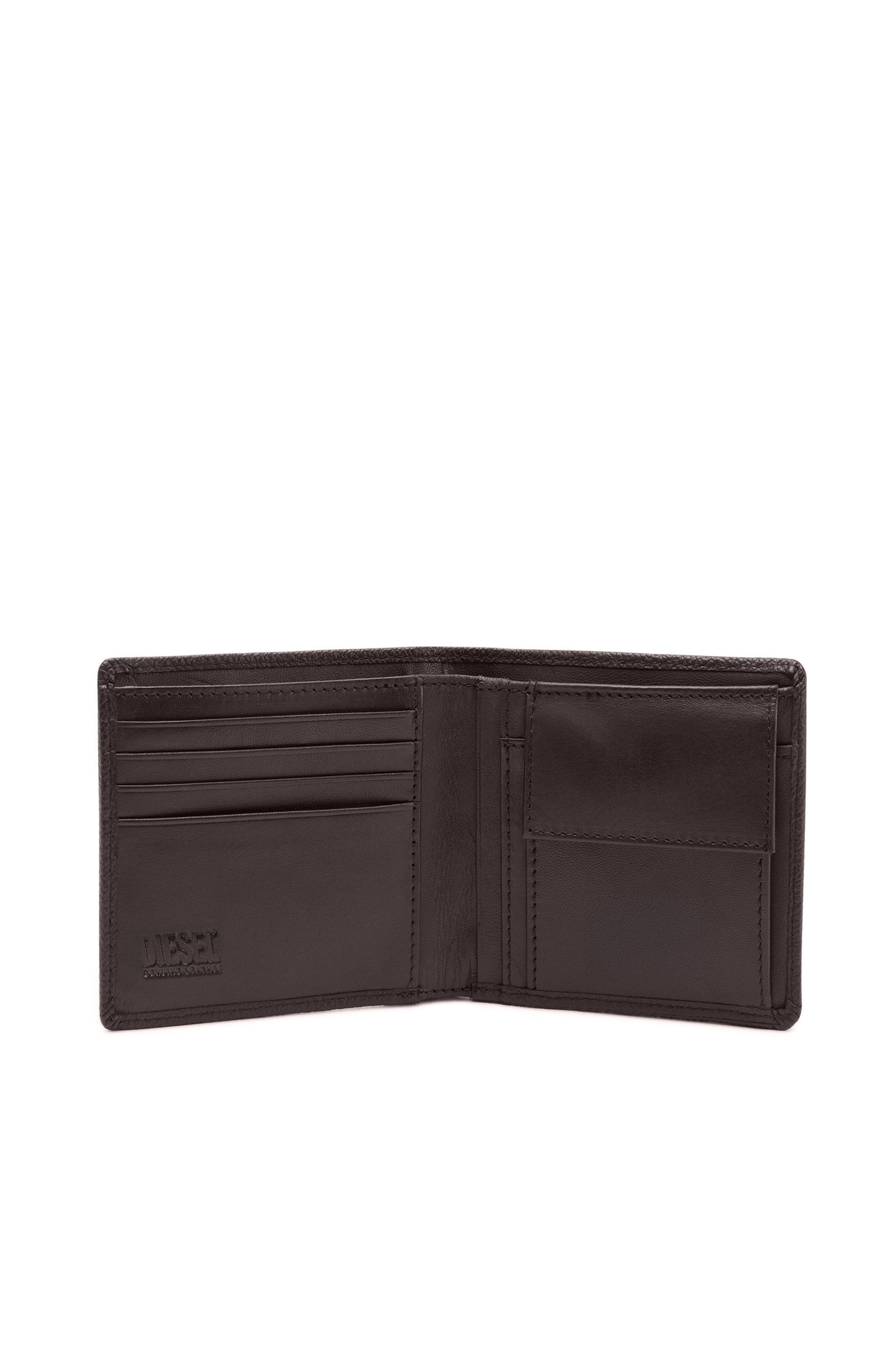 Brown Bi-fold wallet in grainy leather