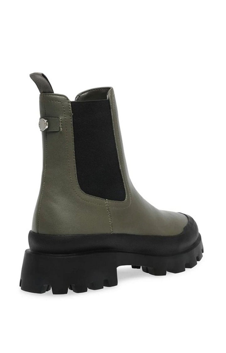 Mobilizer Green Boots