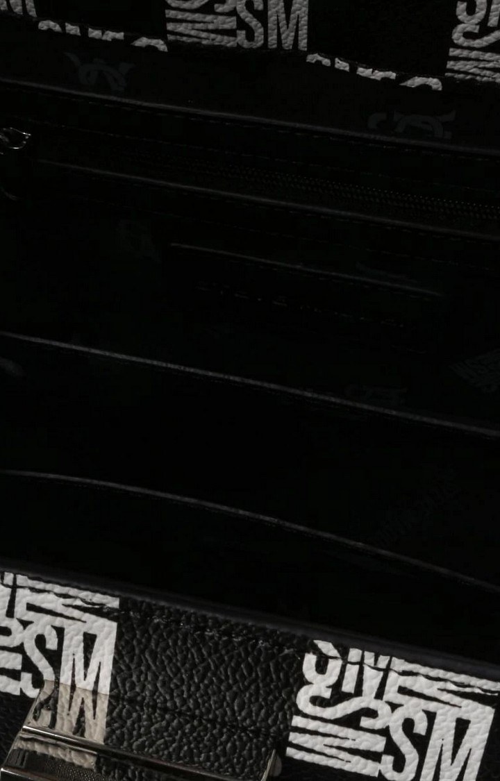 Bkinderg Black Handbags