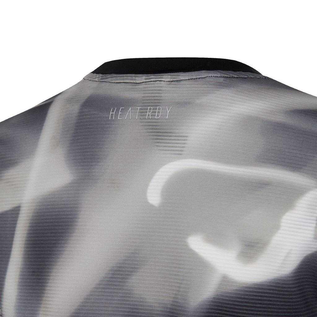 https://cdn.fynd.com/v2/falling-surf-7c8bb8/fyprod/wrkr/products/pictures/item/free/original/000000410351877001/kj1H1zYt_Nb-IC5397_9.jpg