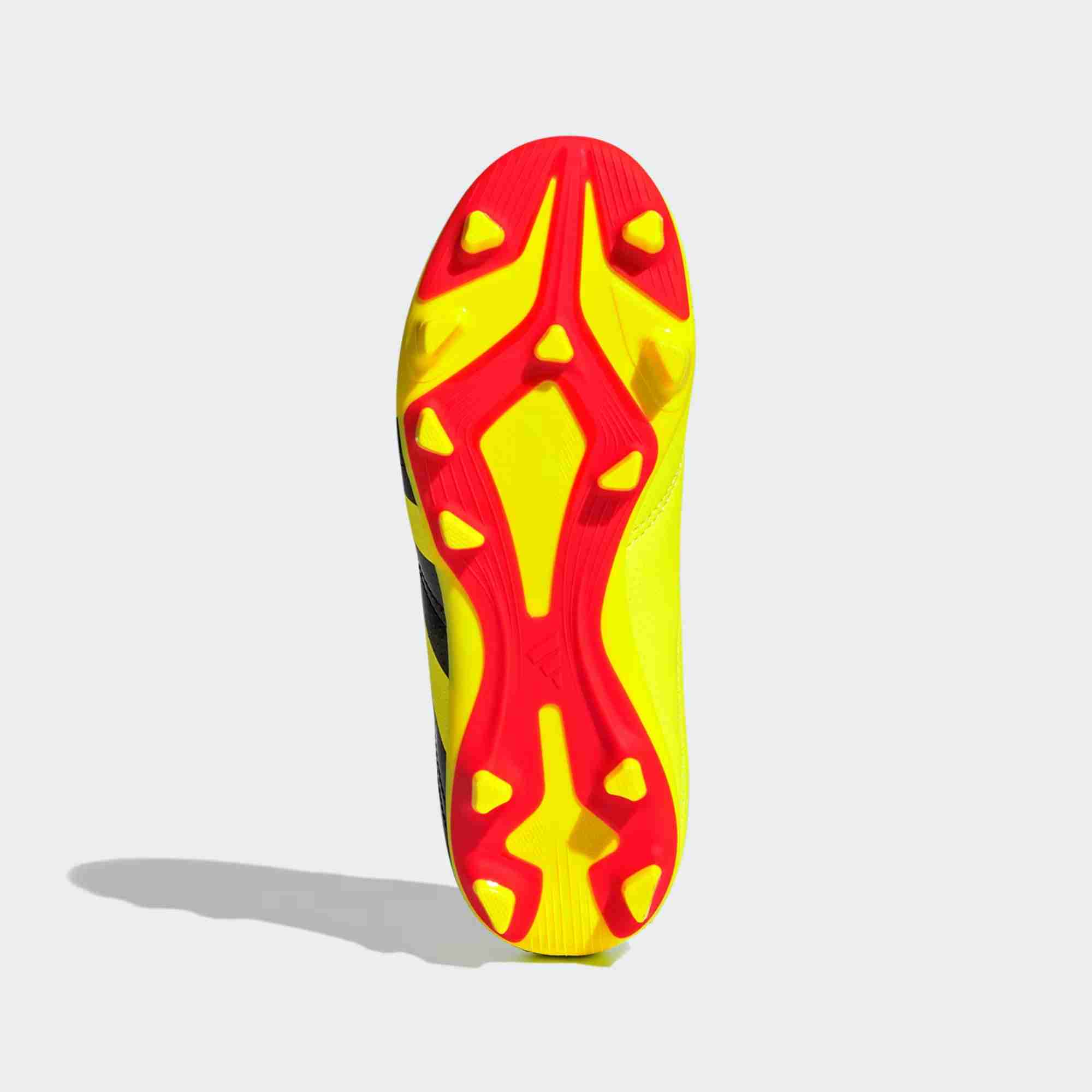 https://cdn.fynd.com/v2/falling-surf-7c8bb8/fyprod/wrkr/products/pictures/item/free/original/000000410353403005/L2Qqq4nl3co-IG5426_4.jpg