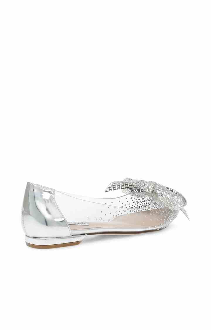 Julisa Silver Closed Flats & Ballerinas