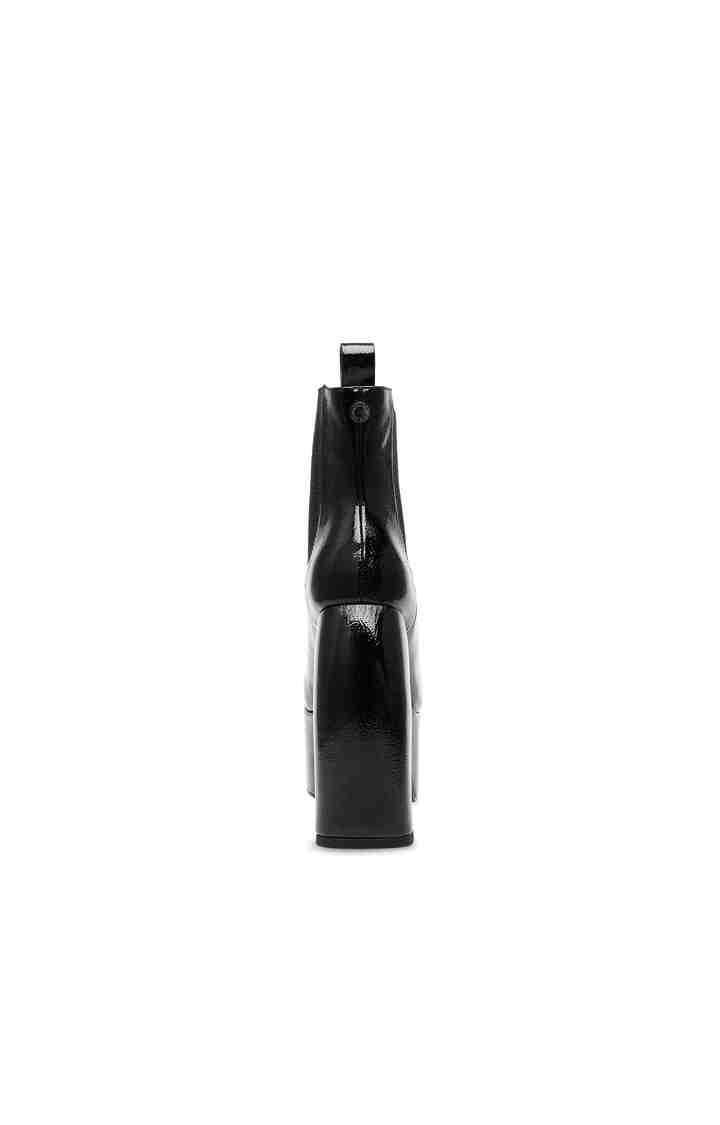 Artesian Black Boots
