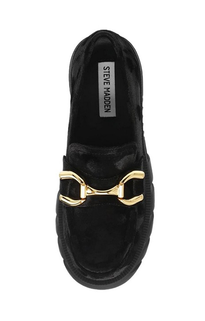 On-Set Black Closed Flats & Ballerinas