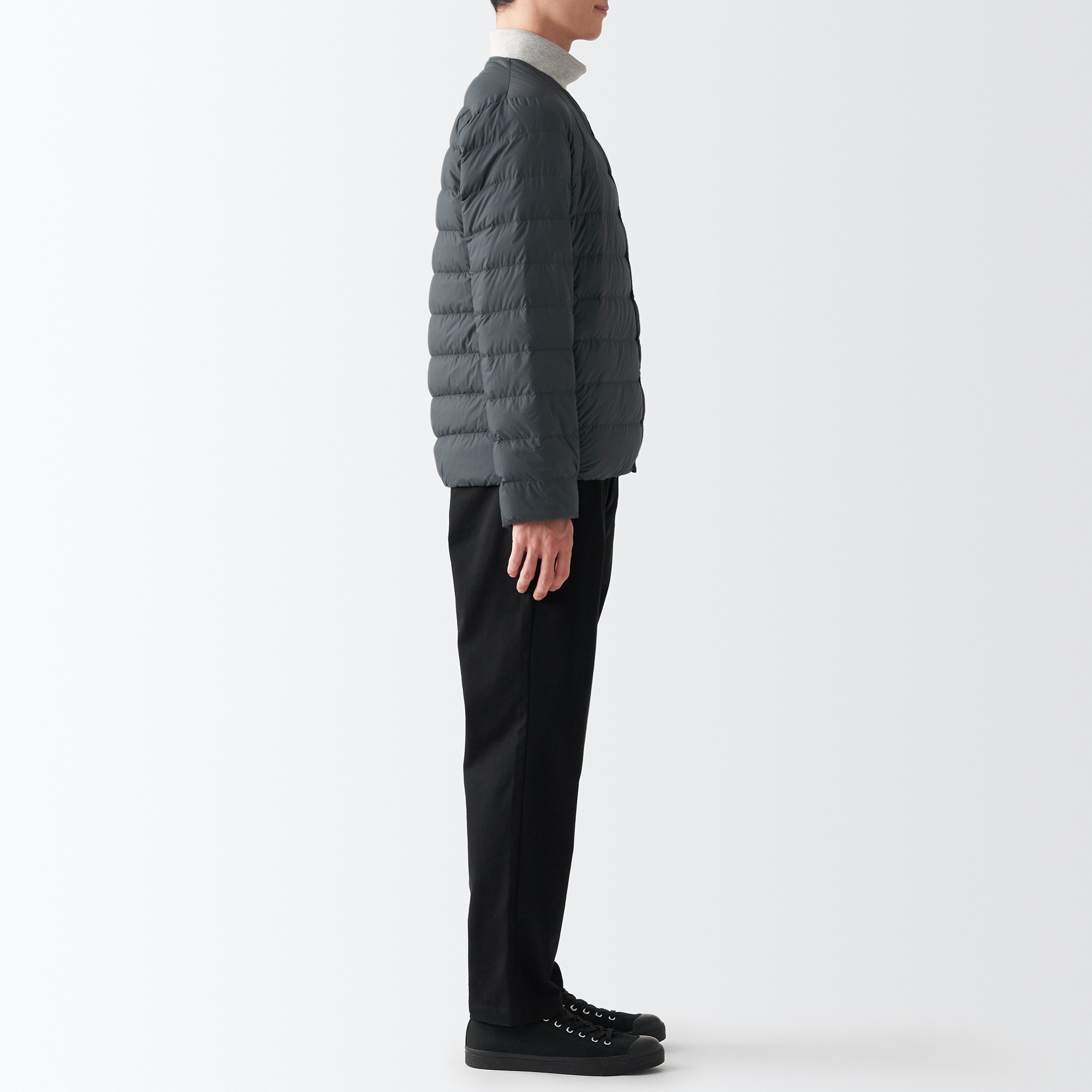 Nylon Light weight pocketable Collarless down jacket