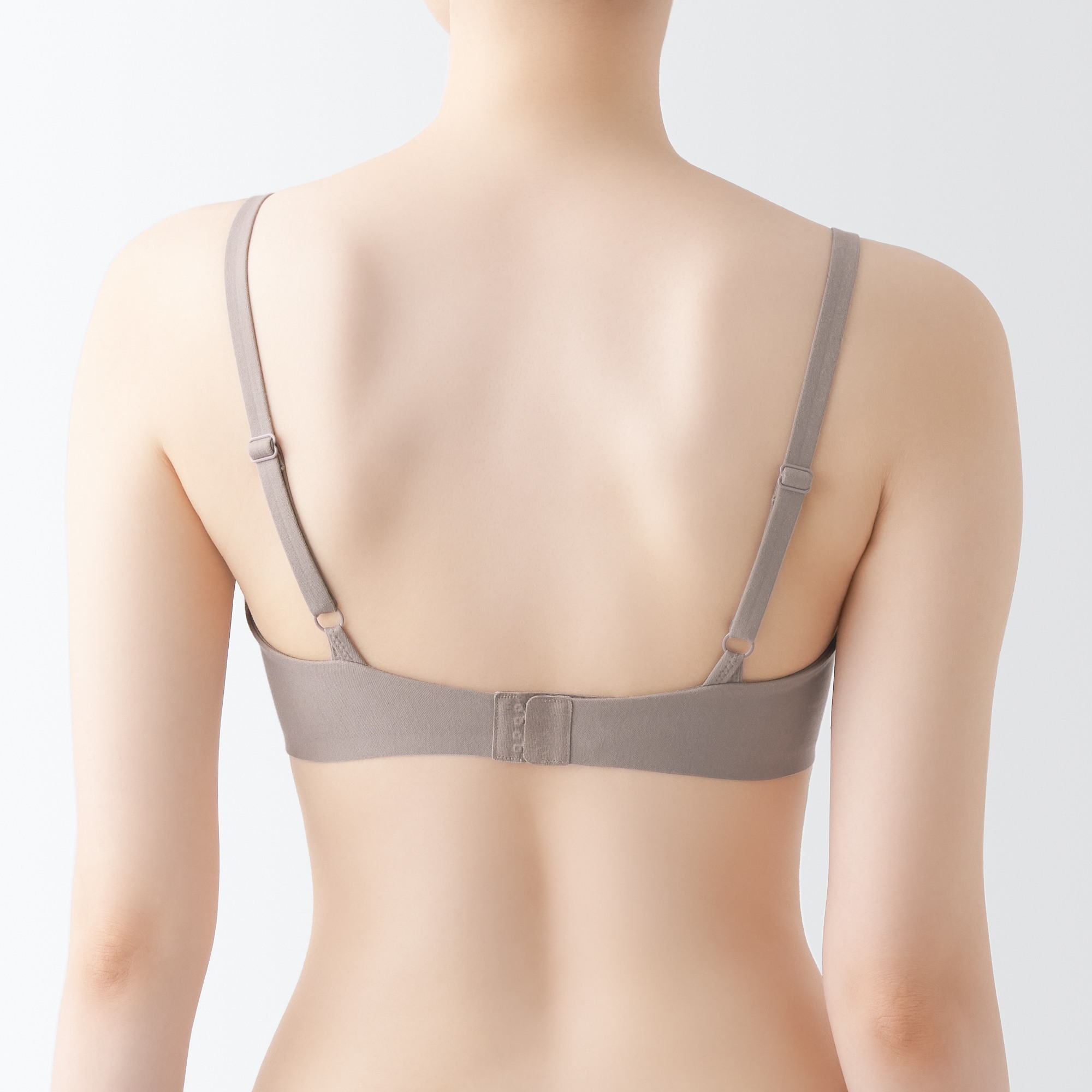 Molded brassiere