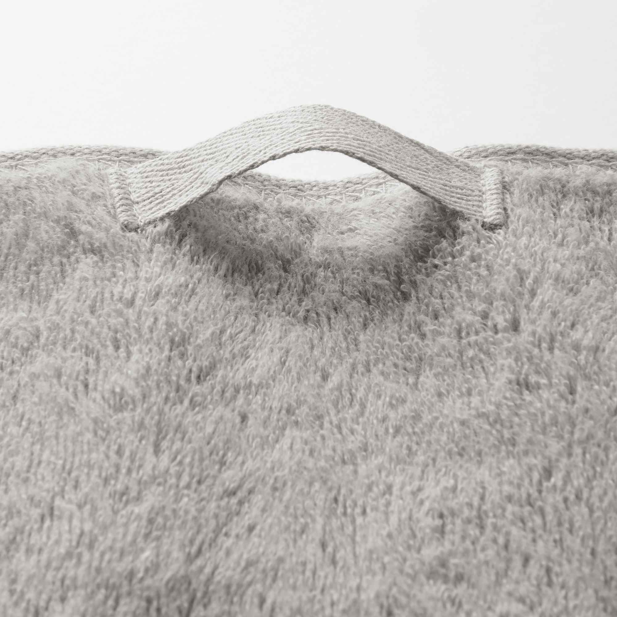 MUJI | PILE SMALL BATH TOWEL WITH FURTHER OPTION AND LOOP