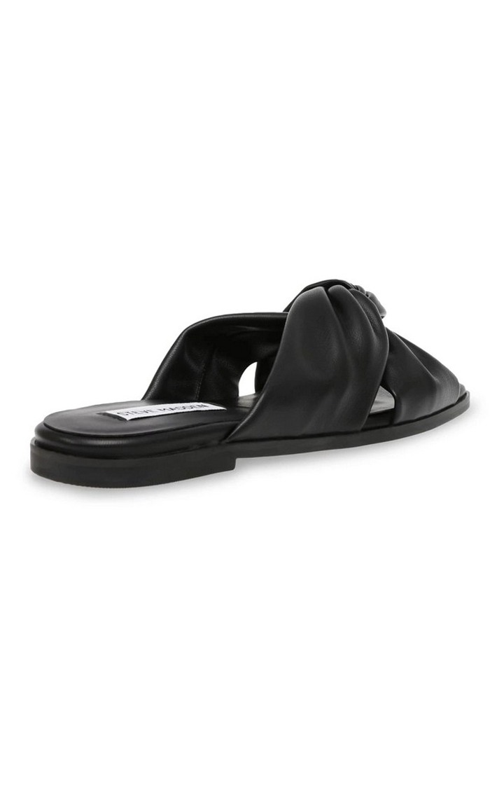 Hoorayy Black Flats