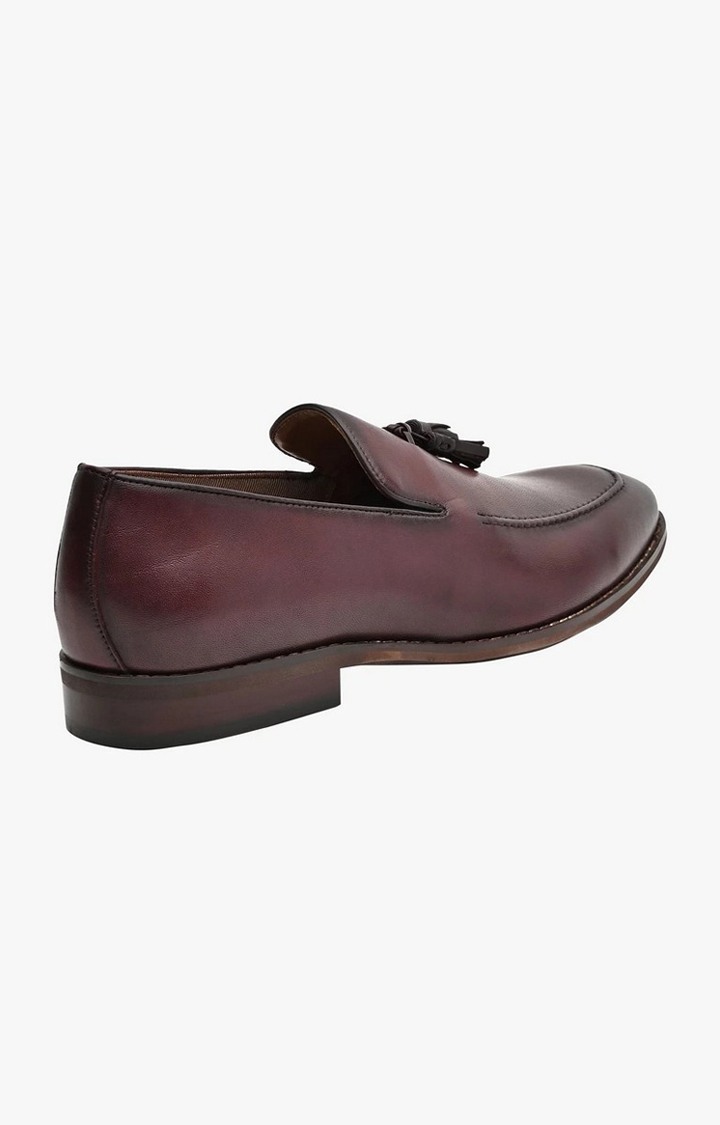 Arnan Purple Tie-Ups & Dress Loafers