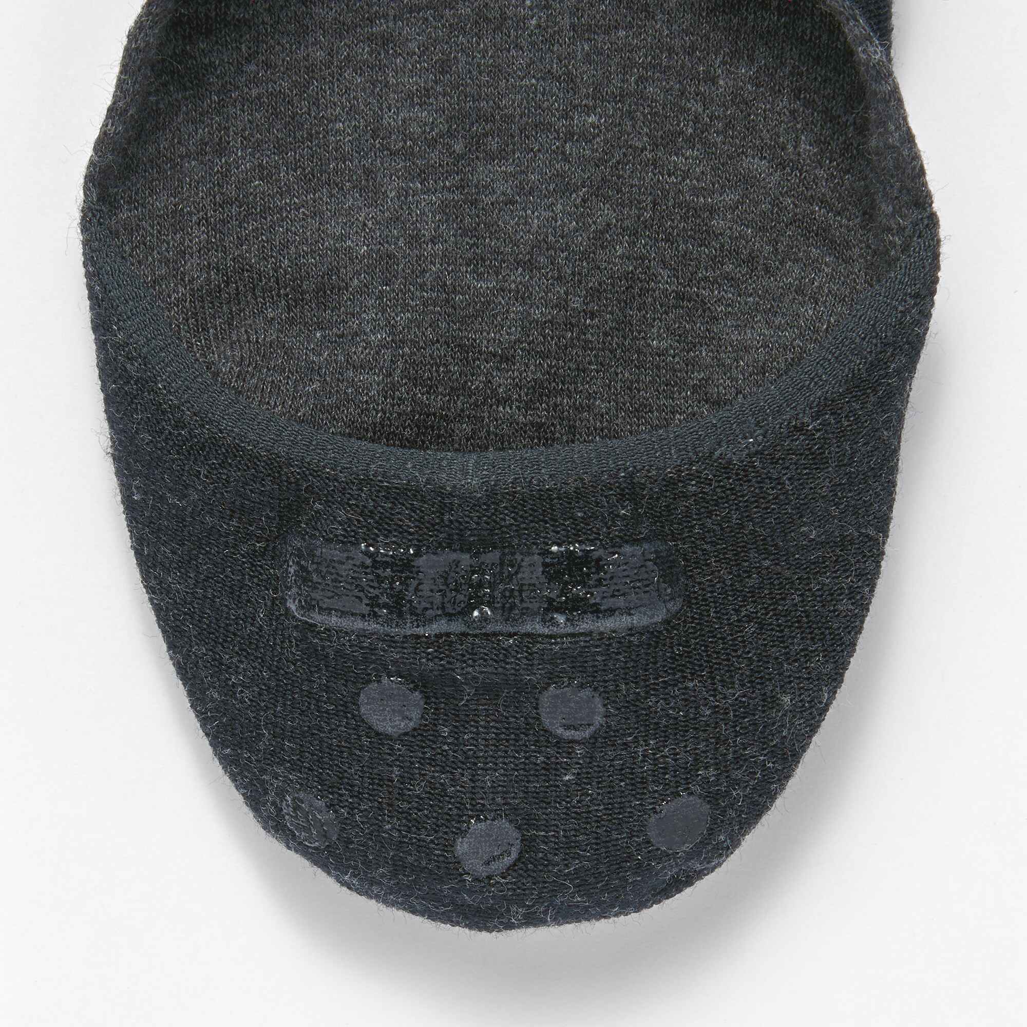 Thin No-show socks with Heel Grip