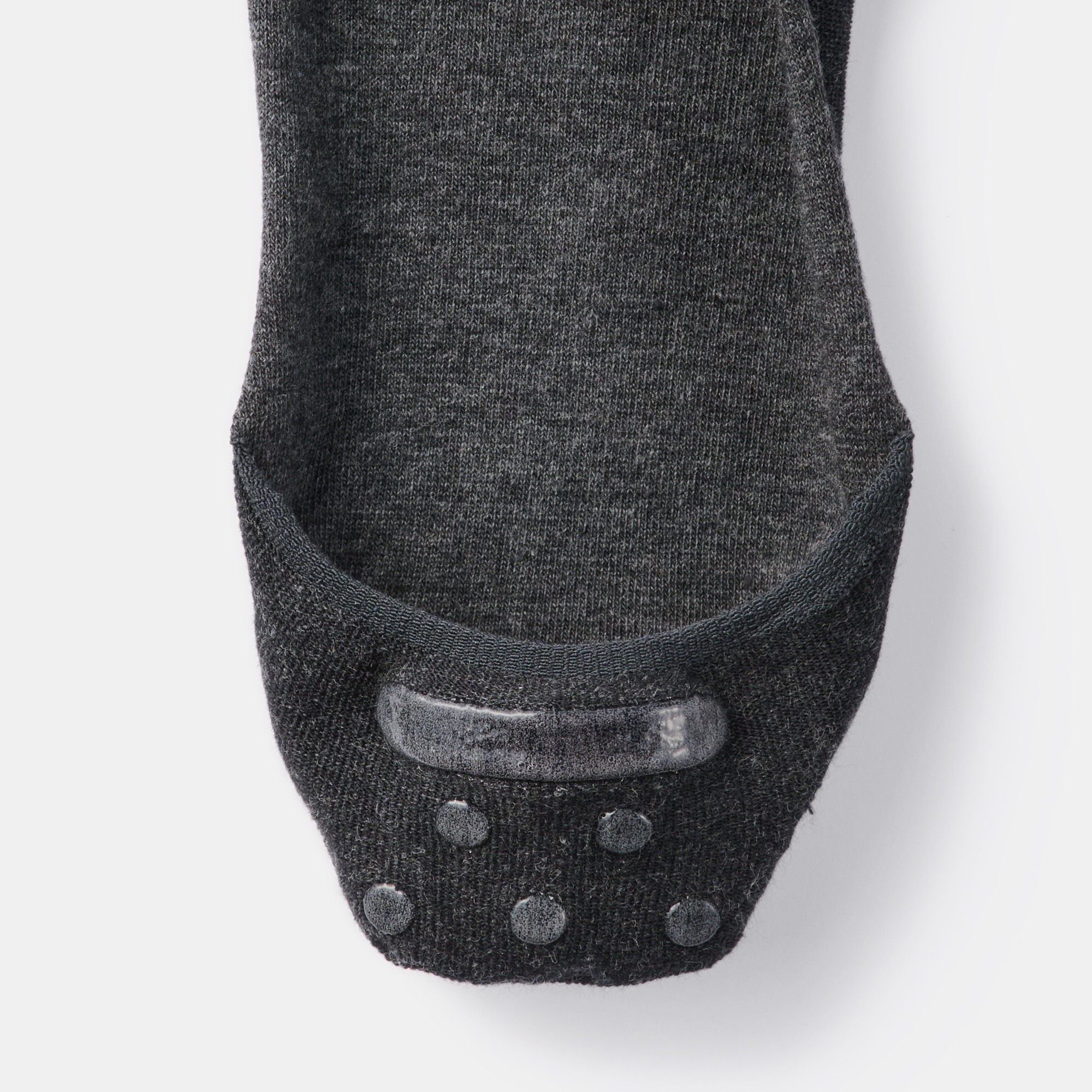 Thin Tabi-style No-show socks with Heel Grip