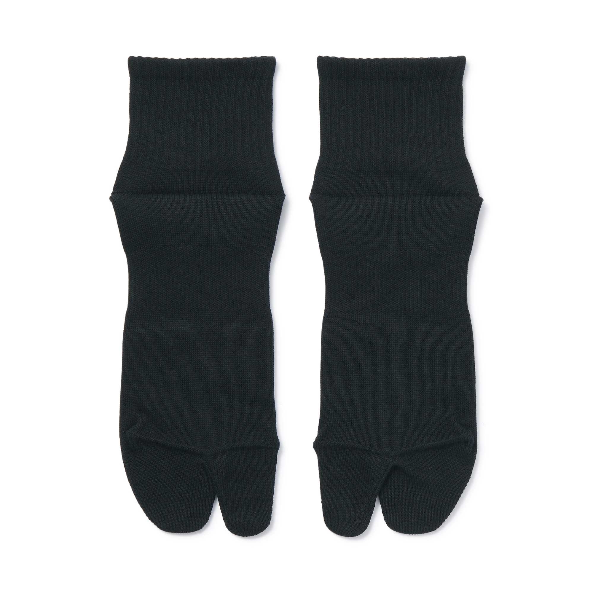 Right Angle Tabi Style Short Socks