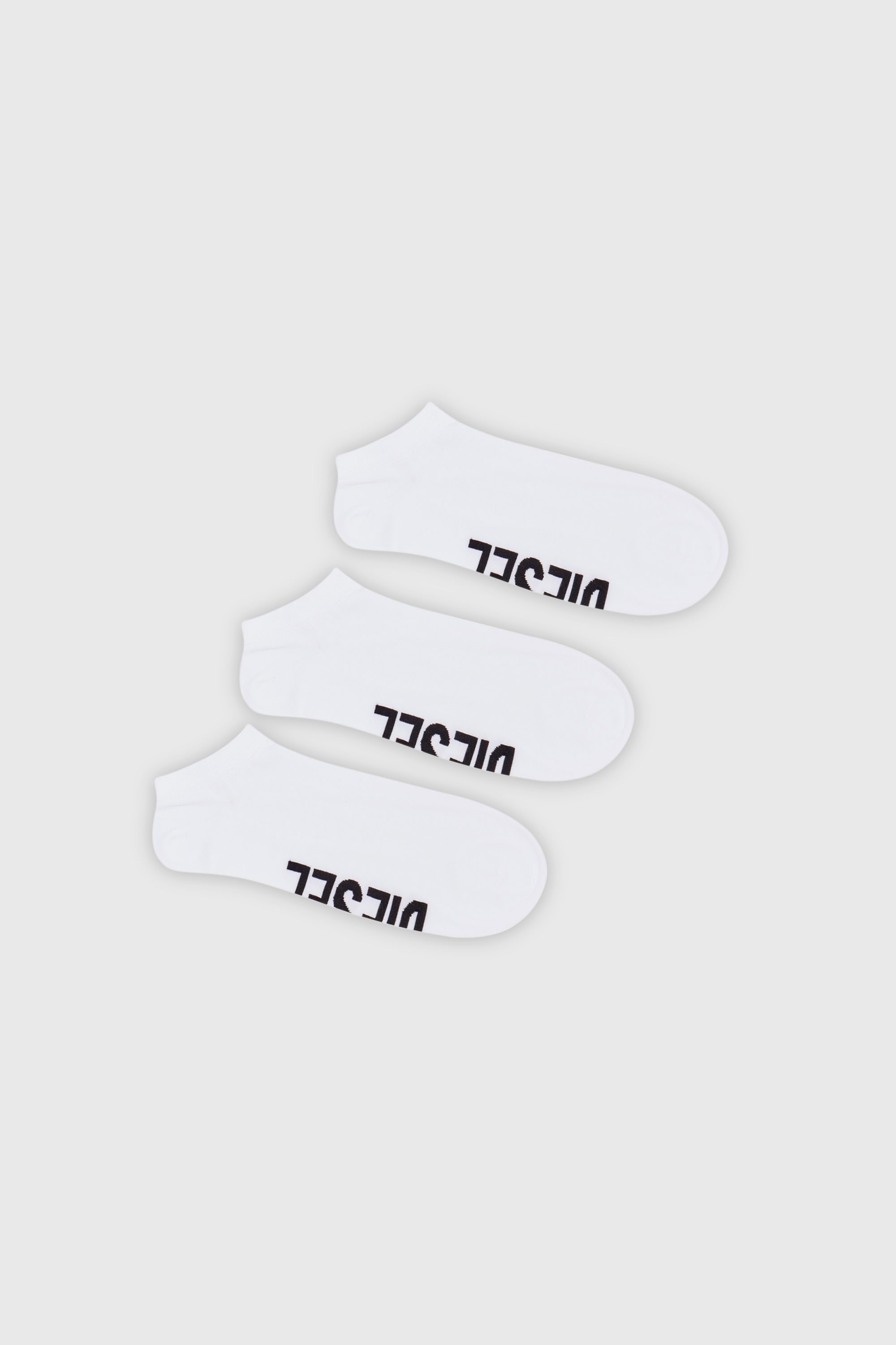 White Three-pack low-cut logo instep socks