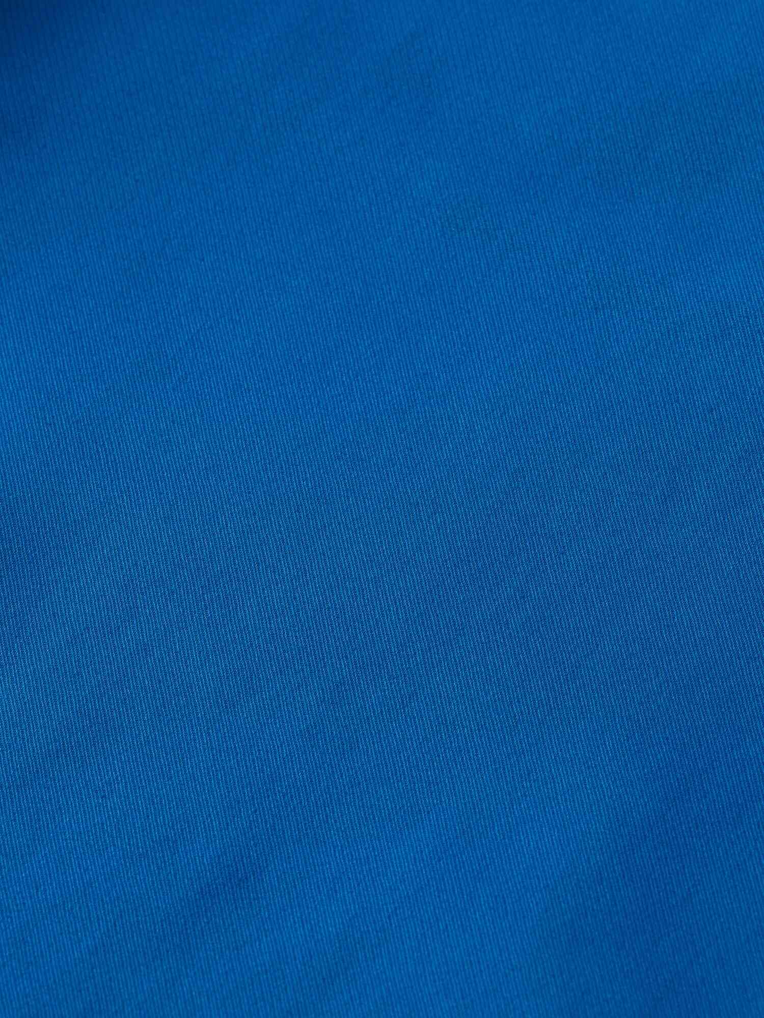 https://cdn.fynd.com/v2/falling-surf-7c8bb8/fyprod/wrkr/products/pictures/item/free/original/000000410373188001/eMGIhpQ0C_-000000410373188001_2.jpg