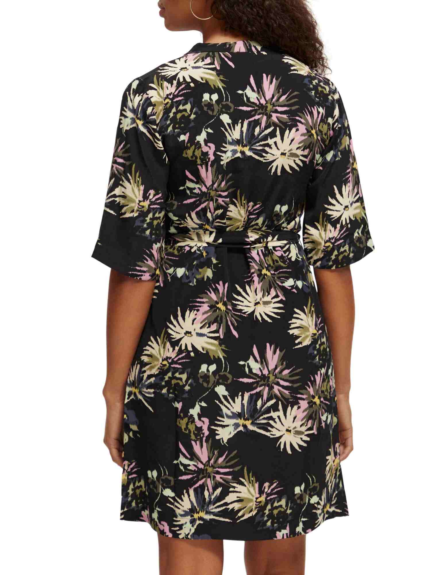https://cdn.fynd.com/v2/falling-surf-7c8bb8/fyprod/wrkr/products/pictures/item/free/original/000000410373429001/TG8J9AlGoG-000000410373429001_3.jpg