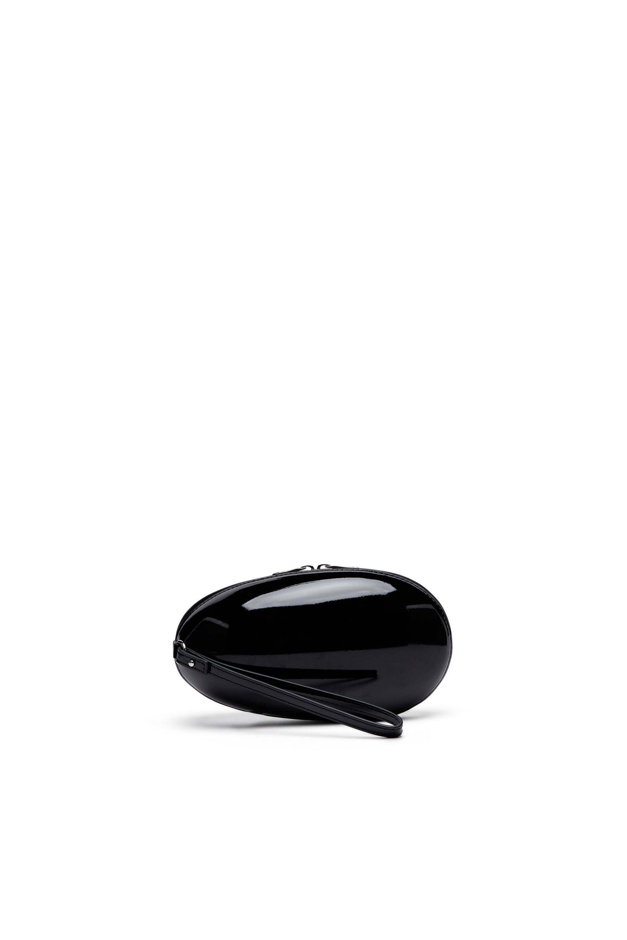 Black 1-DR Fold-Structured oval clutch in glossy PU