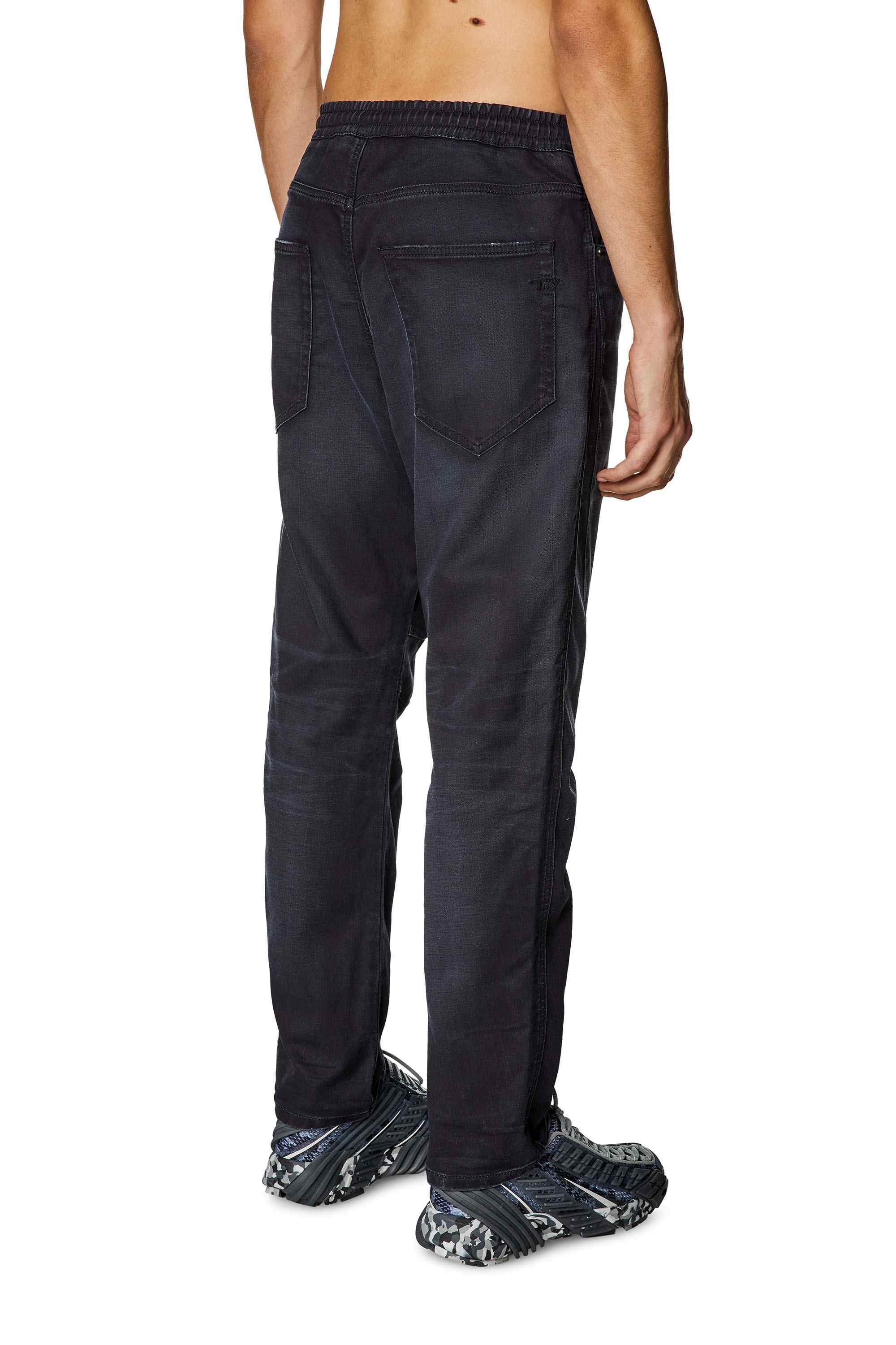 Black Regular 2040 D-Amage Joggjeans®