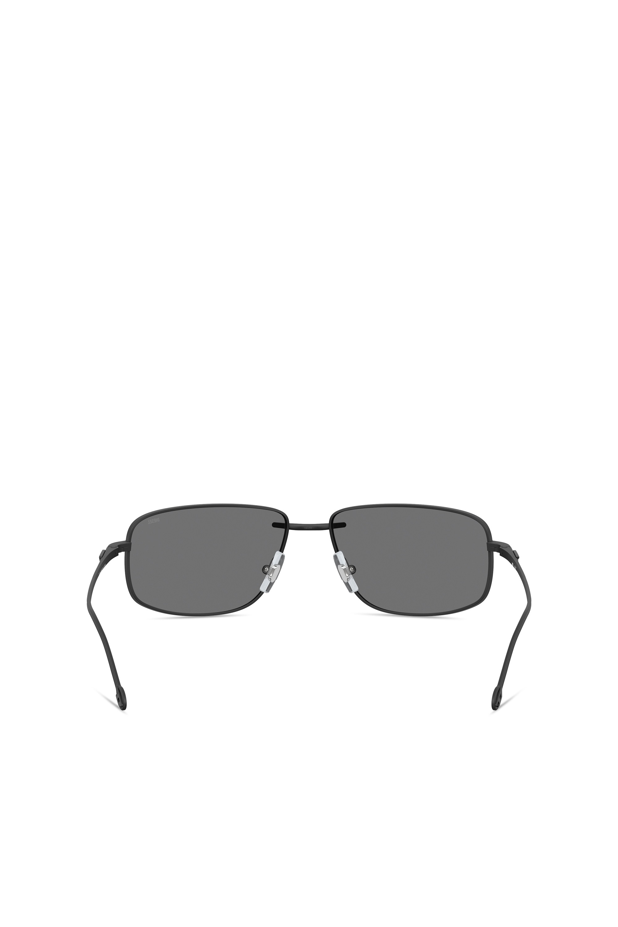 Black Racer shape sunglasses in metal