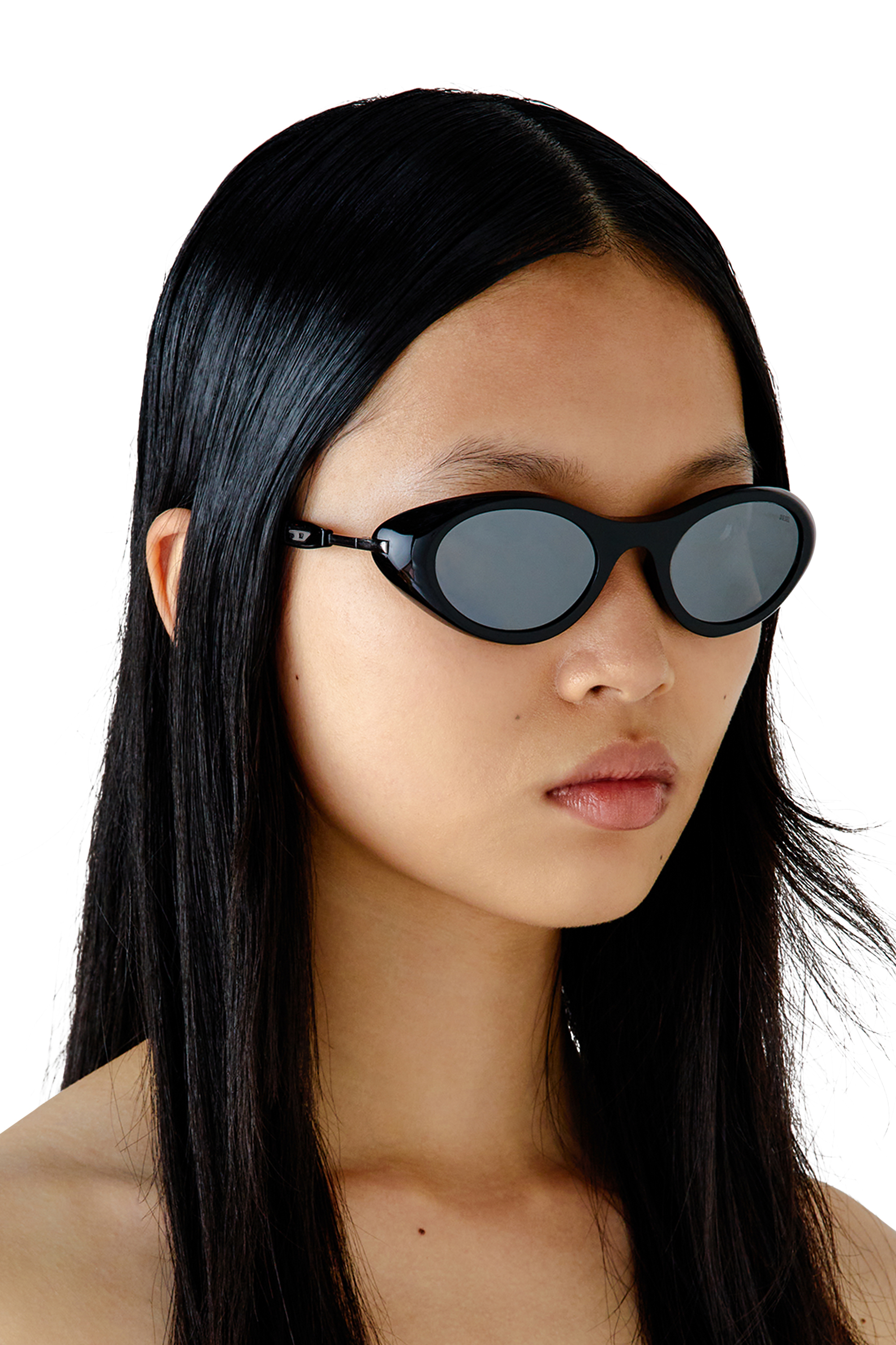 Black Wrap-around shape sunglasses