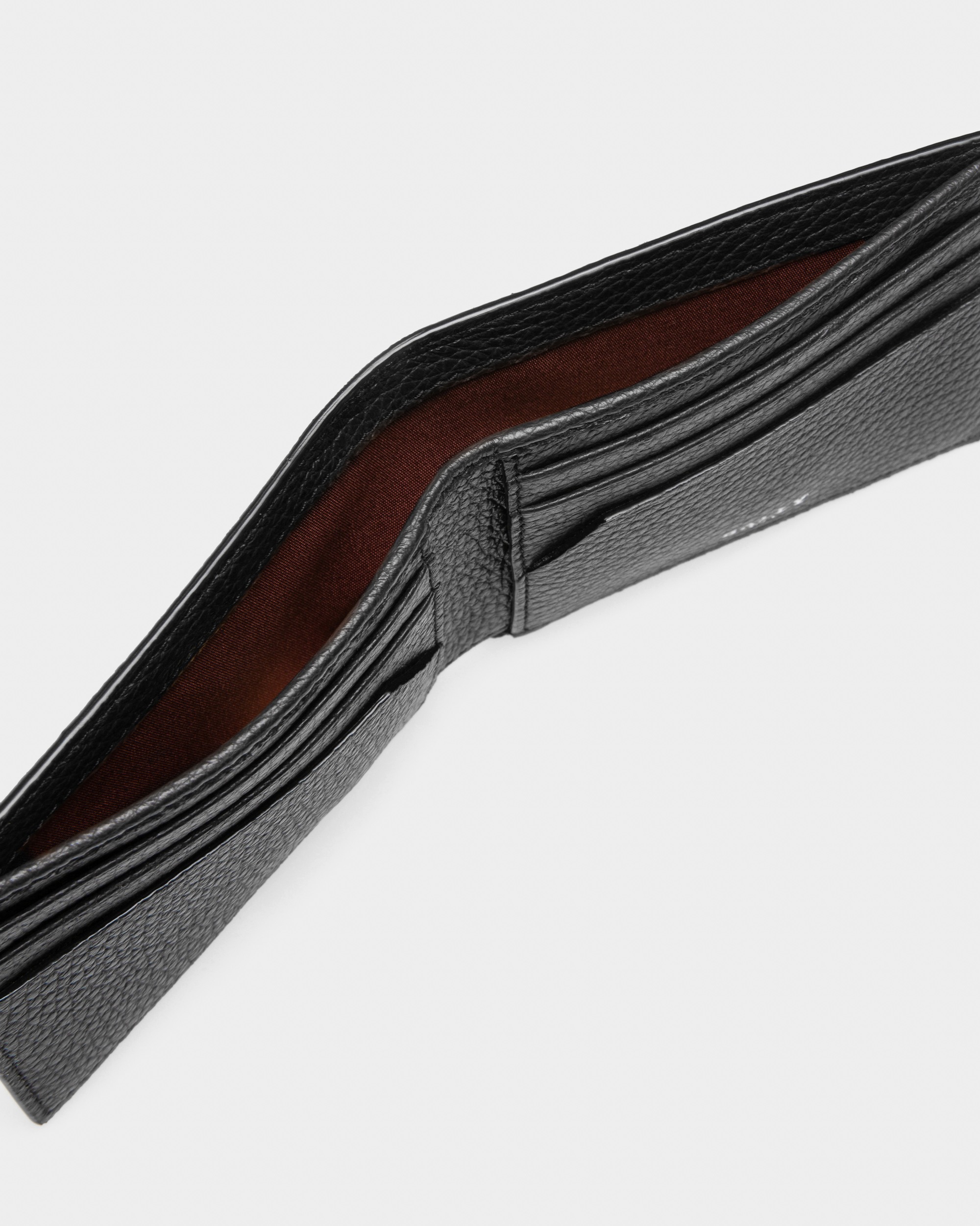 Scevye Leather Wallet In Black