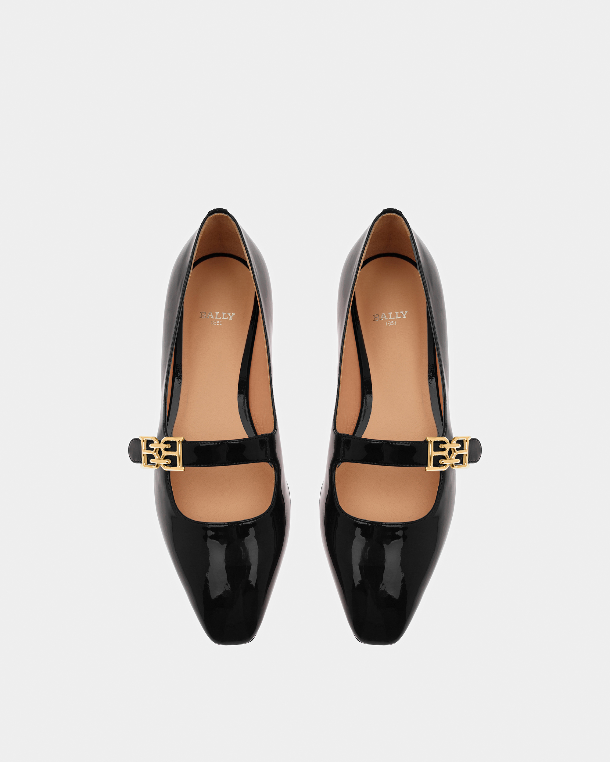 Elis Flat Leather Flat Sandals