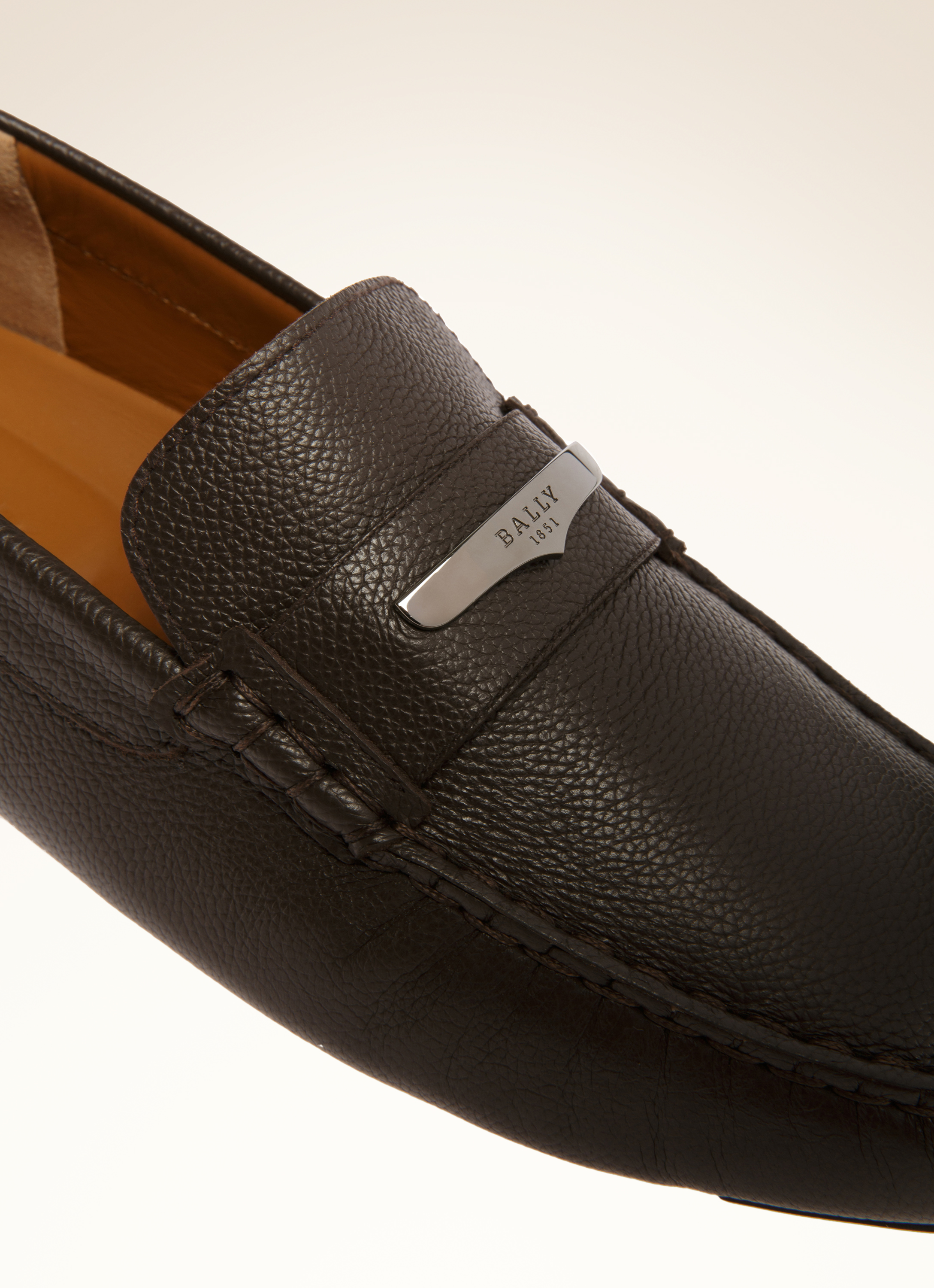 Pivial Leather Drivers