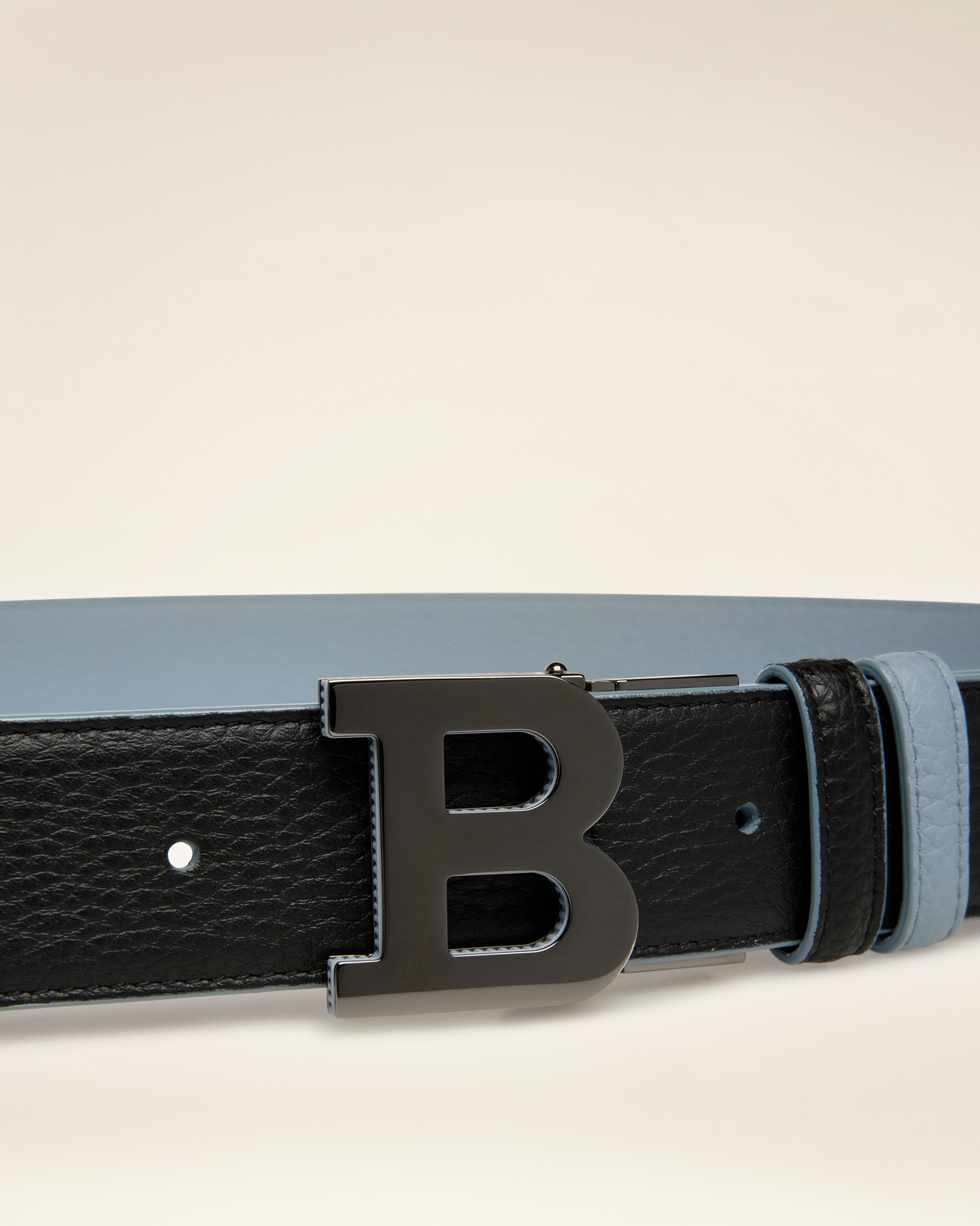 B Buckle 35.Tx Adjustable and Reversible Belt