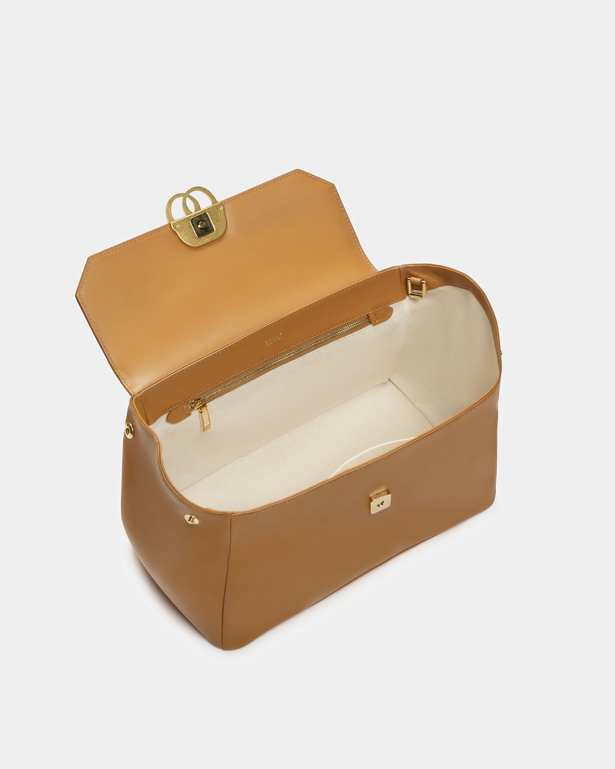 Emblem Shoulder Bag In Plain Leather