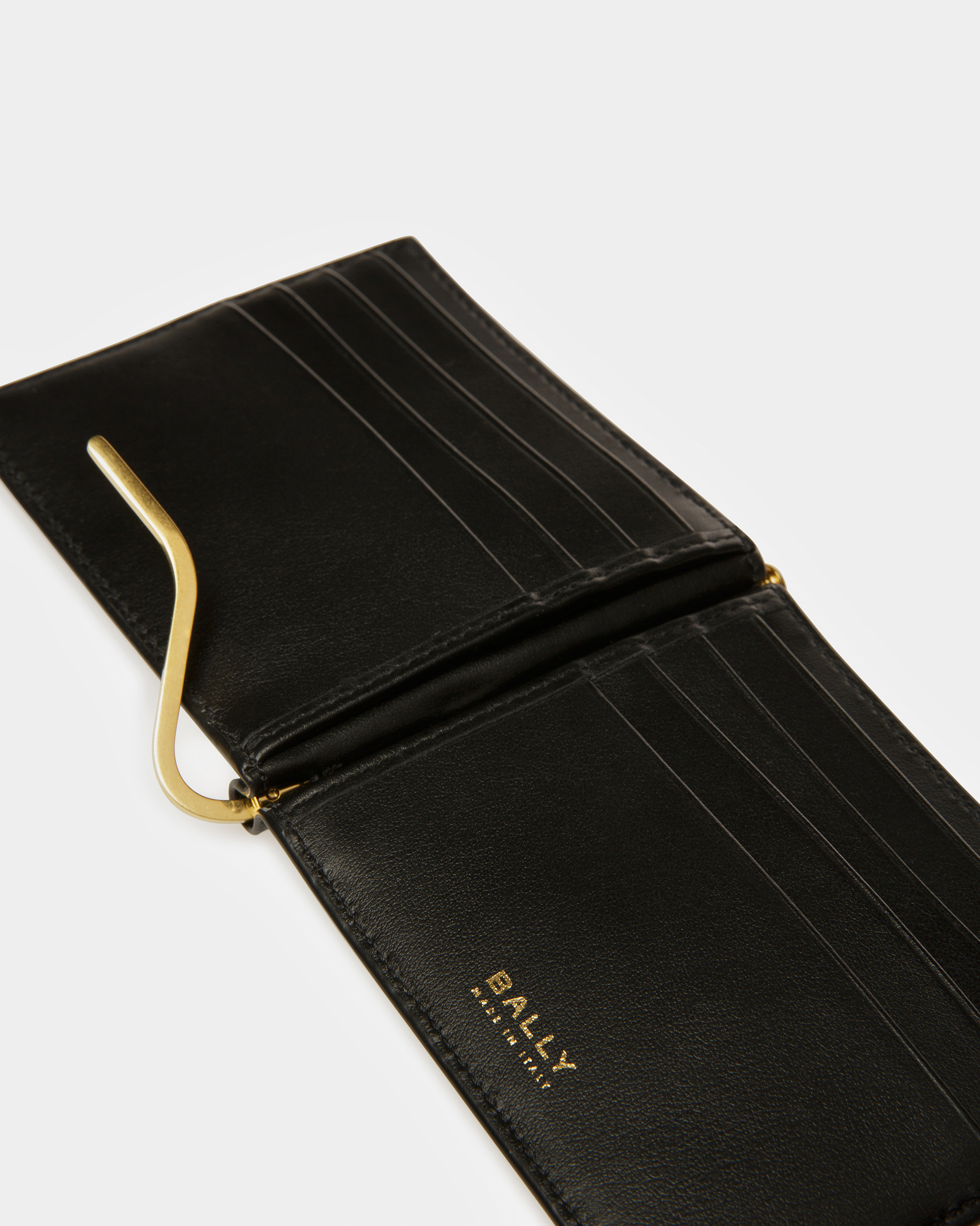 Bifold Clip Wallet In Sellier