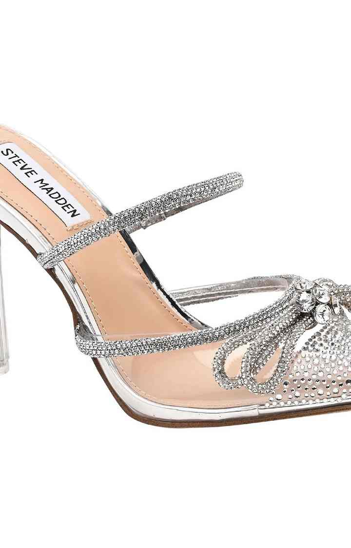 Velicity-R Silver Pumps